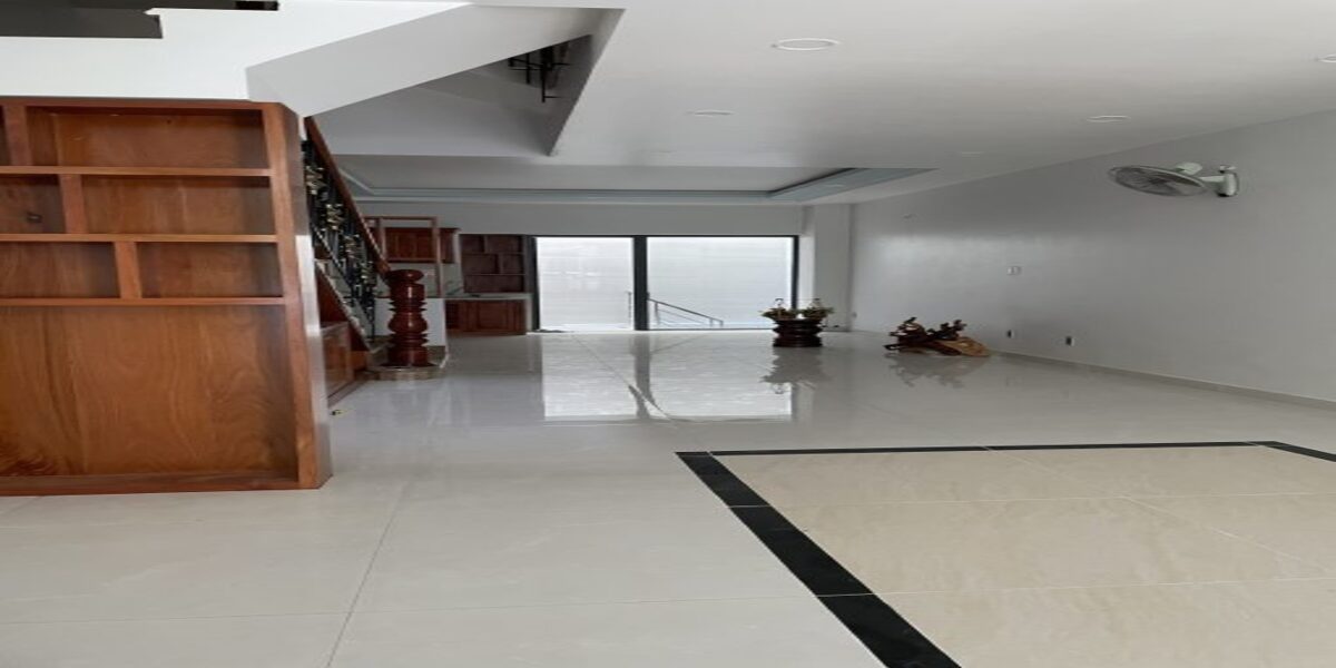 Bán Nhà Vạn phúc city Đường 15 [ DT 5m x22m - H.T. Nội thất đẹp]