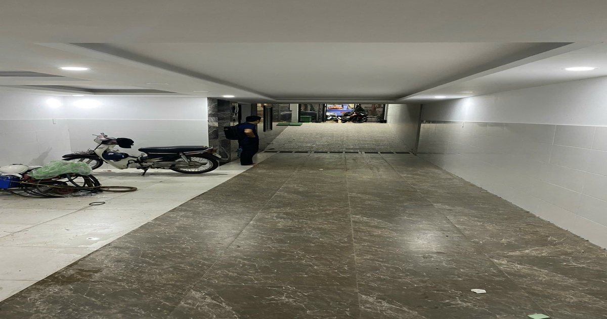 Bán nhà 5m x20,5m mặt tiền Đường 13 Vạn Phúc city