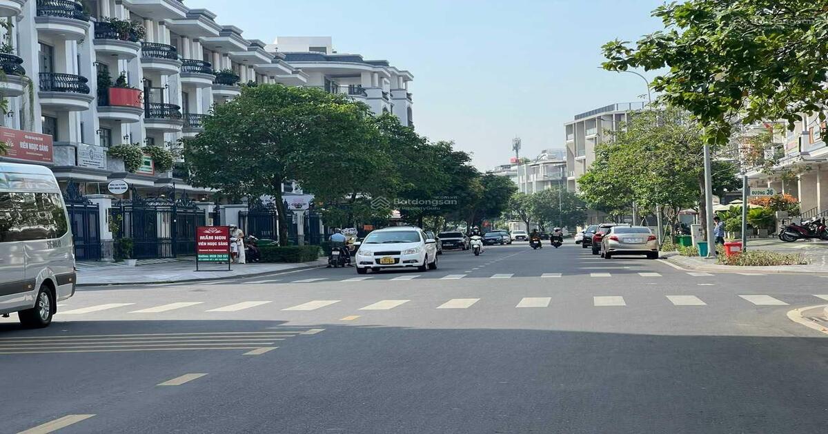 Bán Nhà 7m x21m Mặt tiền Đường 37 Vạn Phúc city