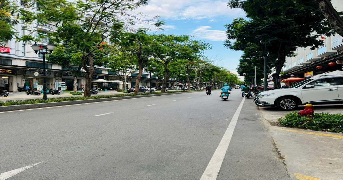 căn Góc 2 mặt tiền đường 25m Vạn phúc city