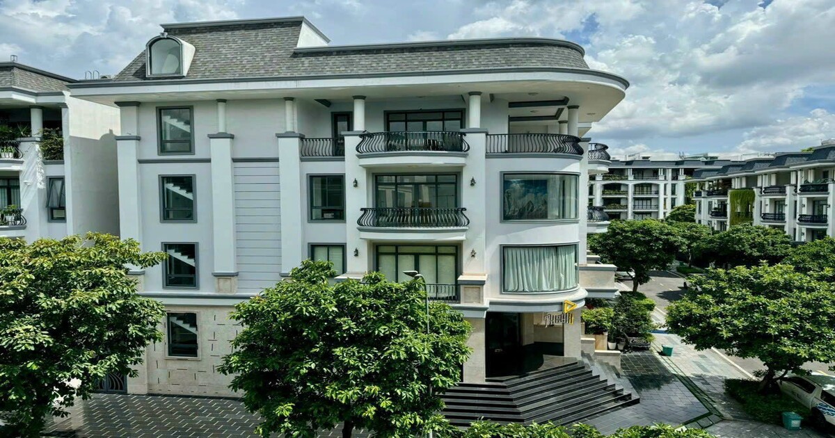 Bán Căn Góc 2 mặt tiền [DT12,5m x22m ] Tại Vạn Phúc city