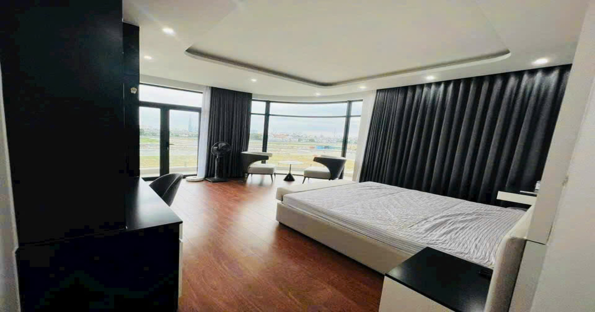 căn Góc 2 mặt tiền đường 25m Vạn phúc city